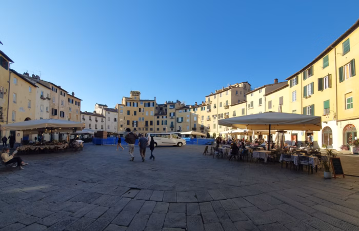 Lucca - Piazza Anfiteatro