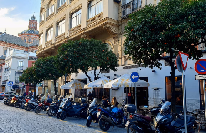 Sevilla - Typisches Straßenbild